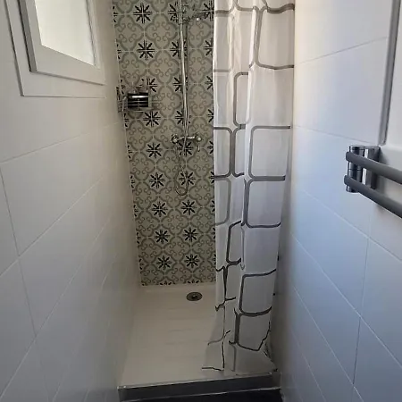 Le Colbert - T2 Centre 님