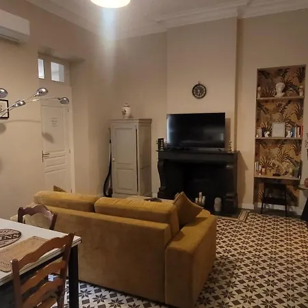 Le Colbert - T2 Centre Appartement *